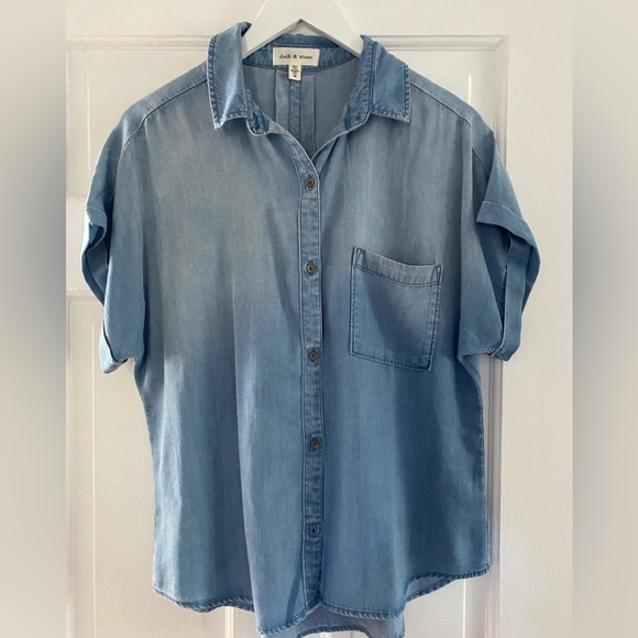 Cloth & Stone Breezy Buttondown - Picture 2 of 2